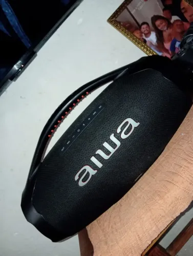 Bombox AIWA dois meses de uso !!!