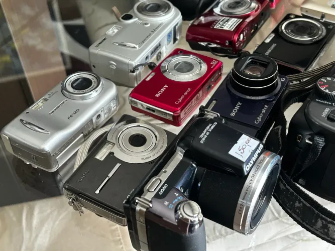 14 câmeras fotográficas antigas 