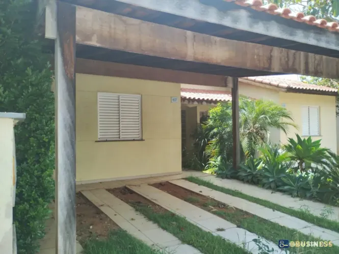 Casa à venda com 3 Dormitórios e Lazer Completo no Condomínio Mont Serrat II Vargem Grande