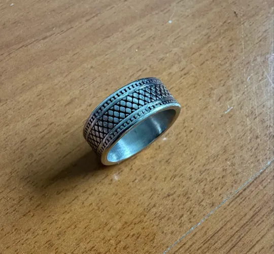 Anel Aço Inox Snake  na cor prata 