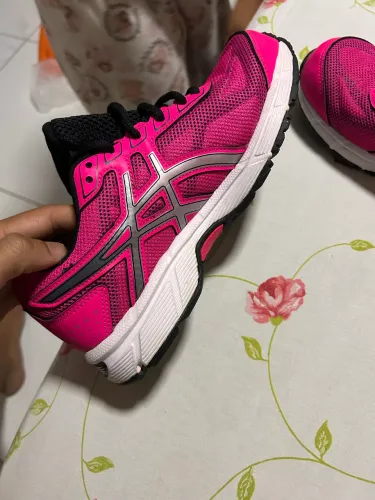 Tênis asics