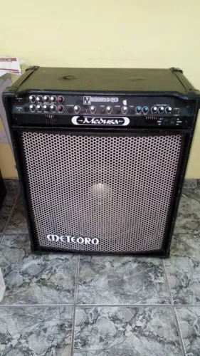 Amplificador Meteoro Medusa M3 (Usado)