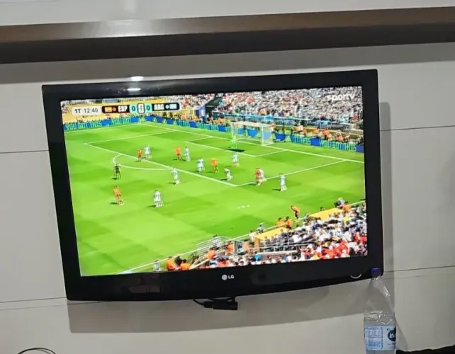 Tv LG 42 polegadas NÃO É SMART!!