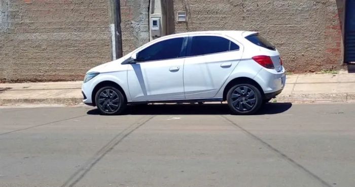 Imagem de Chevrolet Onix Hatch LT 1.4 8V Flex Power Mec. 4P 2013