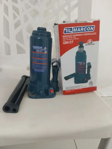 Macaco de carro 