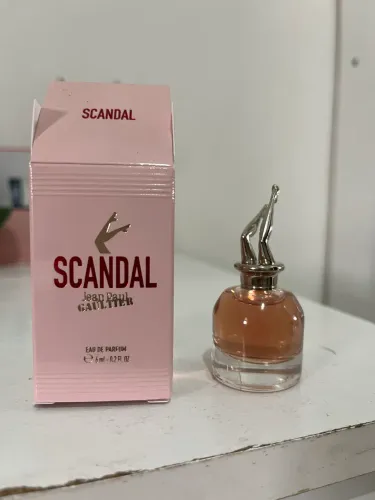 Eau de Parfum miniatura Scandal - Jean Paul Gautier - 6ml