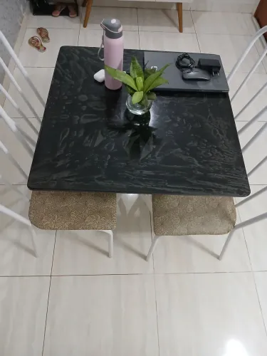 Mesa de jantar-Novinha
