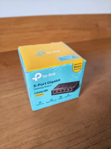 SWITCH Gigabit tp Link 5 portas