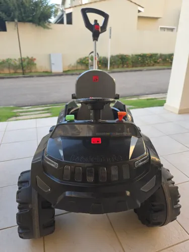 Carrinho de Passeio Bandeirante Super Banjipe Preto - Reclinável, com Capota e Empurrador
