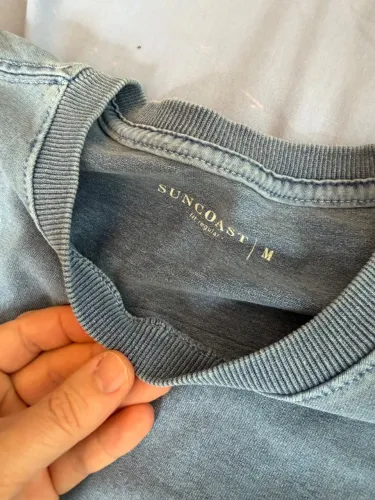 Camiseta suncoast surf azul em ótimo estado tamanho M - Linda