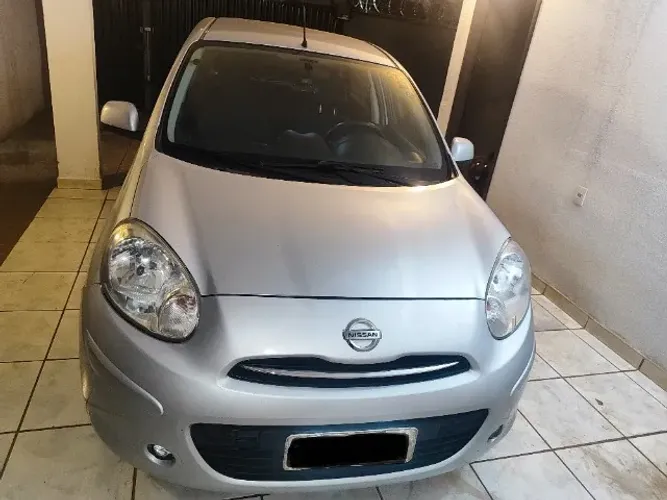Nissan March S 1.0 16V Flex Fuel 5P 2013