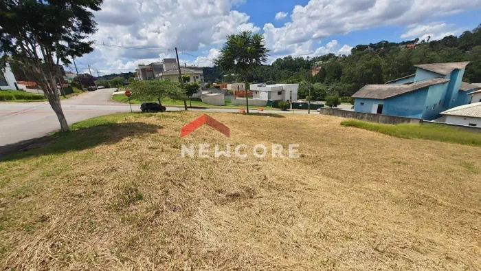 Lote em condomínio em Alameda Jatobá - Jardim do Golf I - Jandira/SP