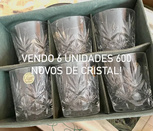 Diversos ( copos de cristais,  copos comuns, móveis,  coisa de decoração  e outros)