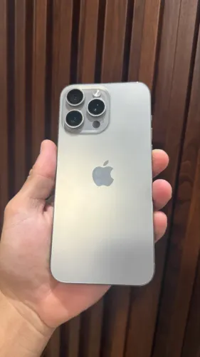 iPhone 15 pro max sem marcas de uso