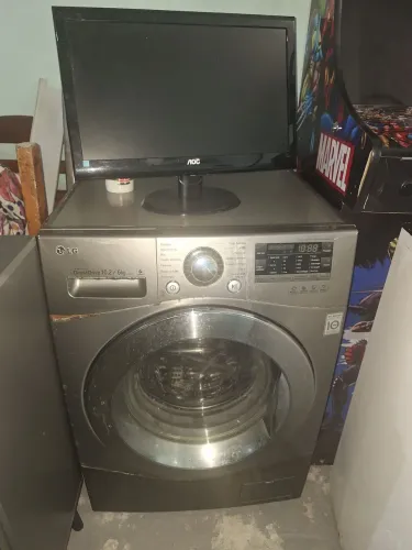 Máquina de Lavar funcionando. 
