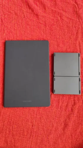 Galaxy Tablet S6 Lite 4G (Snapdragon) + S Pen + Teclado Dobrável com Touchpad