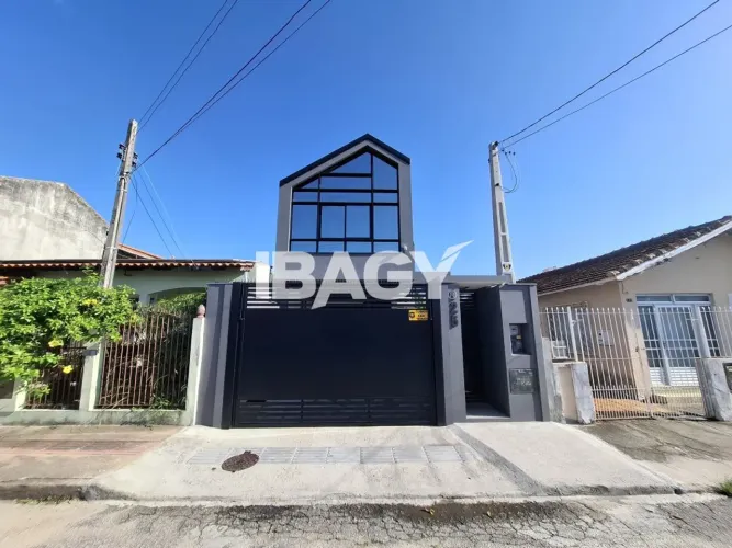 Excelente Casa 1 dormitório(s) em Balneário - Florianópolis