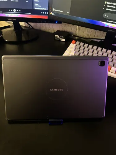 Tablet A7 semi novo