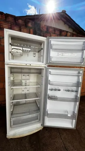 Geladeira Brastemp 220V