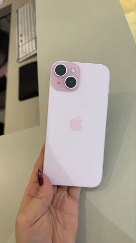 iPhone 15