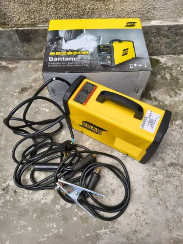 Máquina de Solda ESAB Bantam 180i - 220V - Estado de Nova