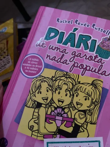diário de uma garota nada popular