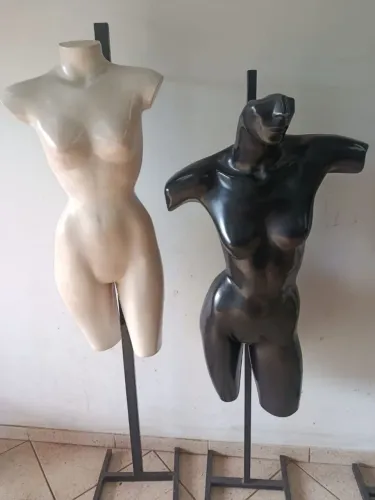 Manequins Expositores Loja