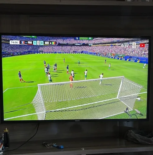 Tv 43 Samsung na caixa 