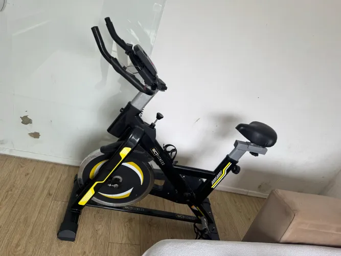 Bicicleta SPINNING WCT FITNESS