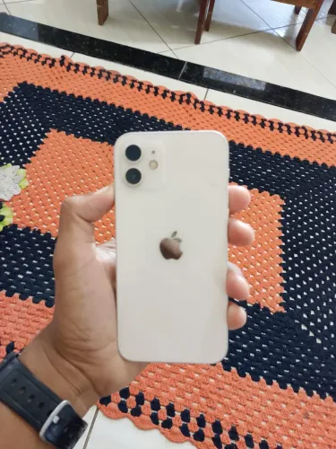 VENDO 2 iPHONES