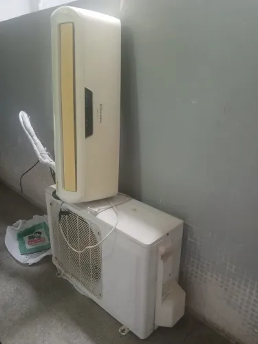 Ar Condicionado Eletrolux - Semi Novo