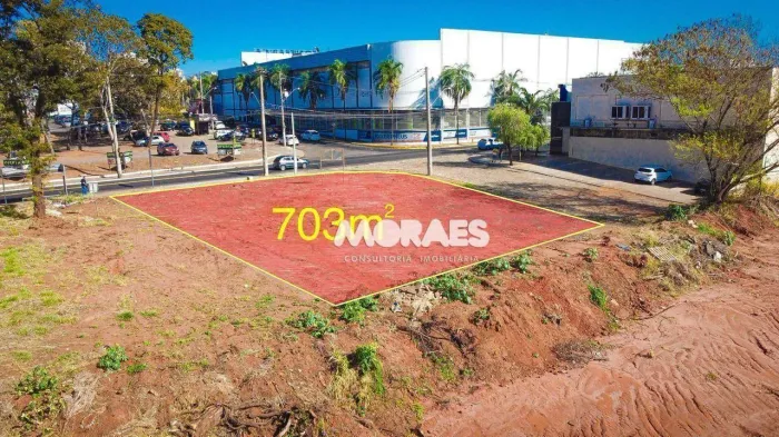 Terreno para alugar, 703 m² por R$ 6.789,43/mês - Jardim Contorno - Bauru/SP