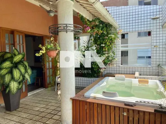 Maravilhosa cobertura no melhor prédio com infra do Leblon.
