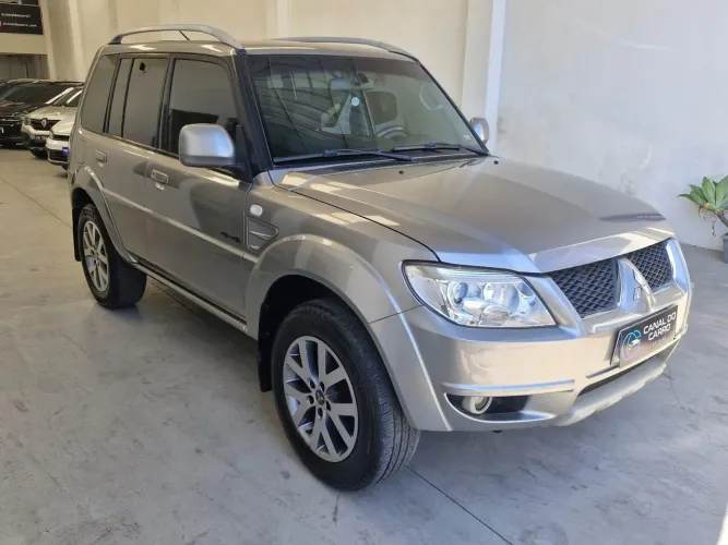 Mitsubishi Pajero TR4 2.0/ 2.0 Flex 16V 4X4 Aut. 2015