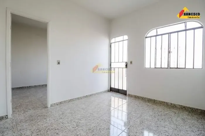 Casa para aluguel, 3 quartos, 4 vagas, Rancho Alegre - Divinópolis/MG