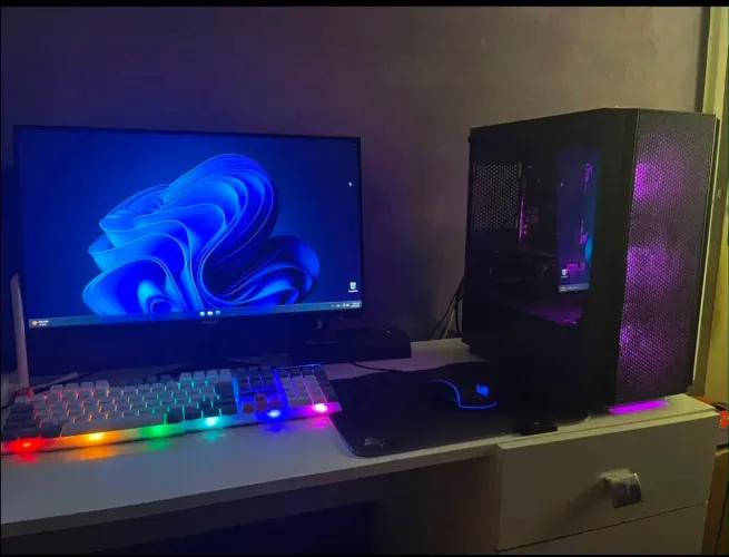 PC Gamer Completo I5 10ª + RTX 2060 Super 8GB + 16GB + Monitor 165Hz e Periféricos RGB