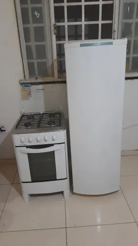 Geladeira + fogão, usados mas funcionam. Entrego.