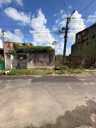 VENDE-SE TERRENOS - BAIRRO DOM LUCIANO