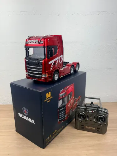 Miniatura Scania 1/18 de controle remoto