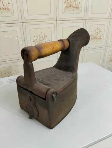 antiguidade (ferro à brasa)