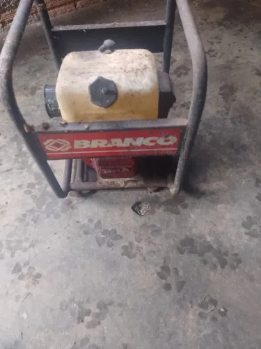Compactador de solos e vibrador a gasolina 