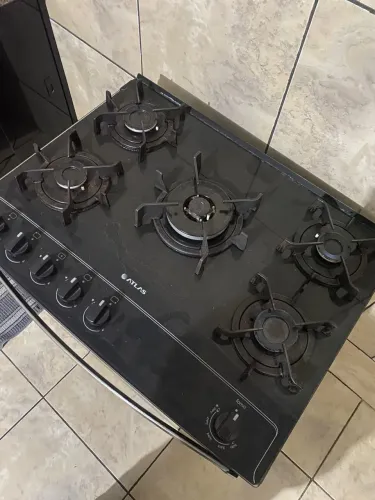 R$200,00 - fogão 5 bocas e forno 