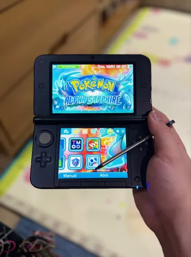 Nintendo 3ds Xl com muitos jogos como Pokémon Zelda e Mario
