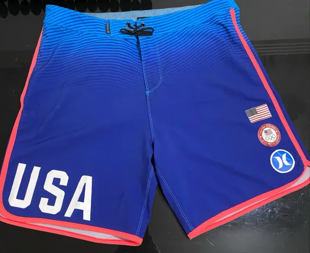 bermuda hurley USA tam 44 e phantom preta e azul tamanho 42