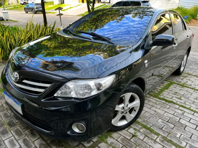 Toyota Corolla GLI 1.8 Flex 16V Aut. 2012