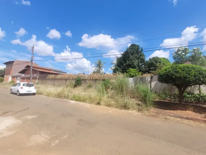 Vendo otima área de 780 m² próxima ao estádio Jonas Duarte - Anápolis-GO