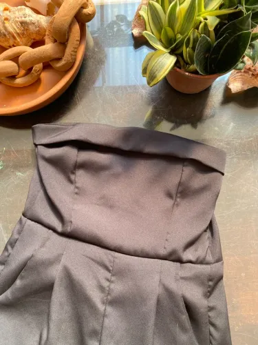 Macacão alfaiataria preto tomara que caia tamanho único