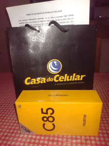 Troco celular novo na caixa, por um iPhone usado.