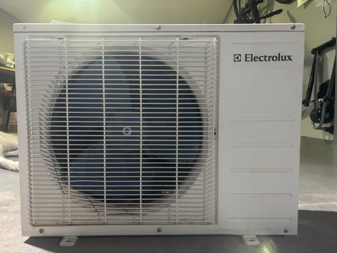 Ar condicionado 9000 Btus usado