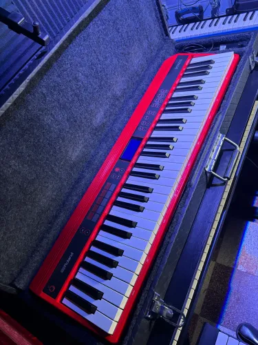 Roland Go Keys Zerado com case rígido (R$ 2.100)